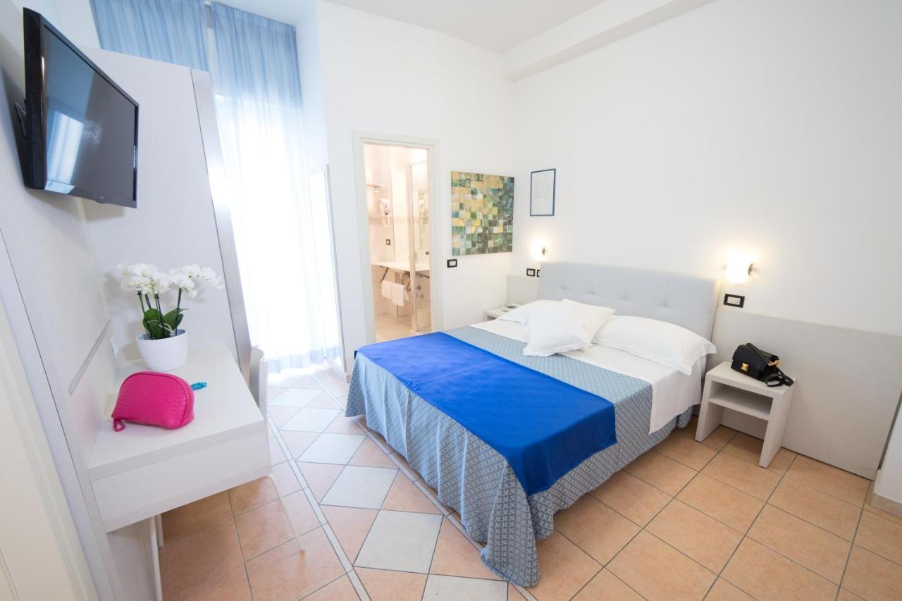 Hotel Elite Cattolica Eksteriør bilde