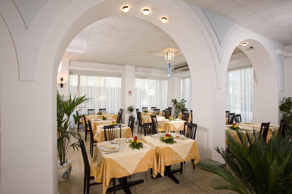 Hotel Elite Cattolica Eksteriør bilde